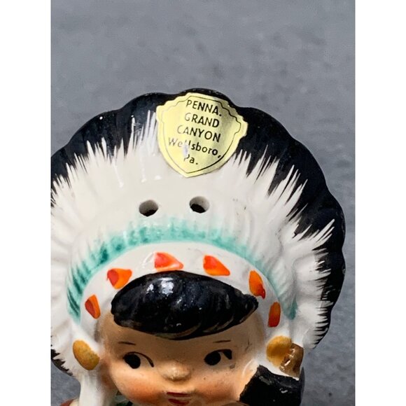 Vintage Native American Child Salt Shaker Moccasin 1960s Japan - Picture 3 of 13